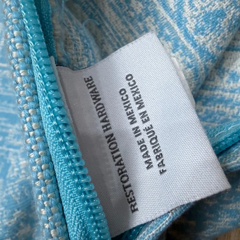 Restoration Hardware 20x20 Outdoor Pillow Cover Pool Blue‎ Medallion Square